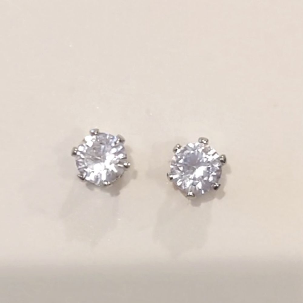 CZ Stud Earrings 0.6cm